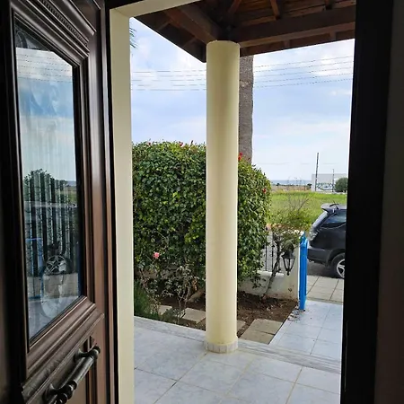 De Angelo Villa *