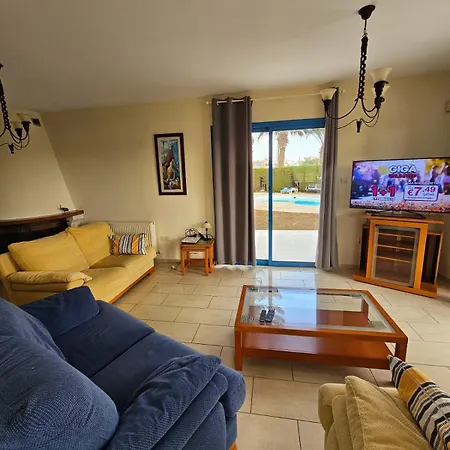 De Angelo فيلة بيلا